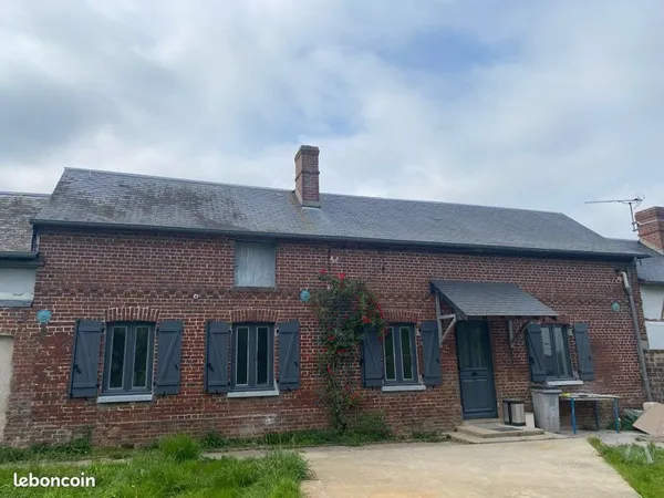 Maison ancienne en brique