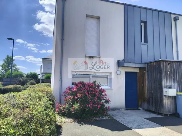 SAINTE LUCE SUR LOIRE Type 4, 3 chambres