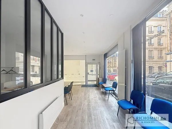 BUREAUX 130 m² + SALLE DE RÉUNION - HYPER CENTRE DE REIMS - SECTEUR RUE CÉRÈS