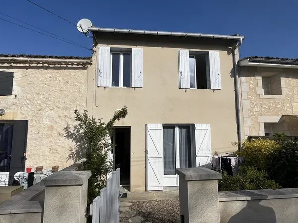 Maison de bourg de 4 pièces principales