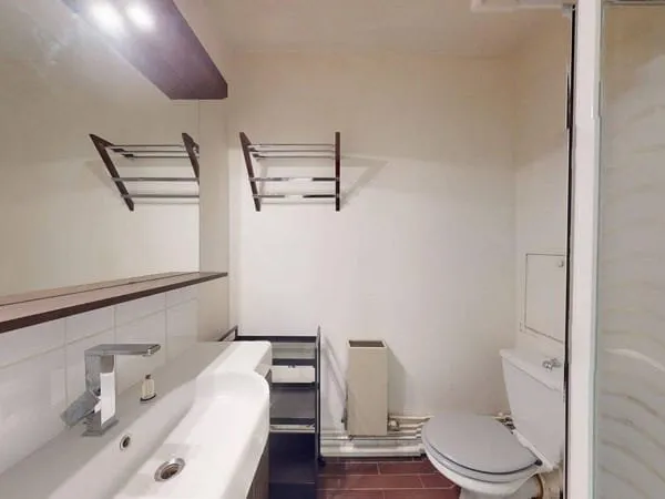 Studio 1 pièce 20 m²