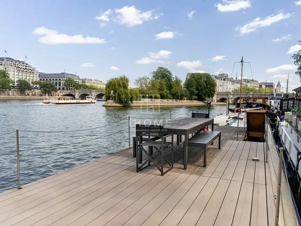 PENICHE PARIS 6ÉME