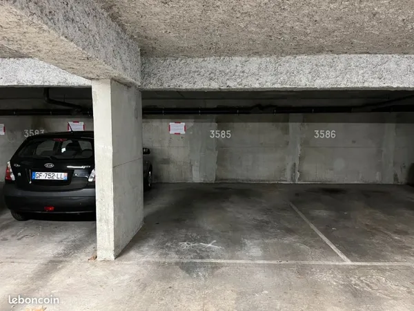 PARKING SOUTERRAIN - sécurisé / stop car - secteur PURPAN
