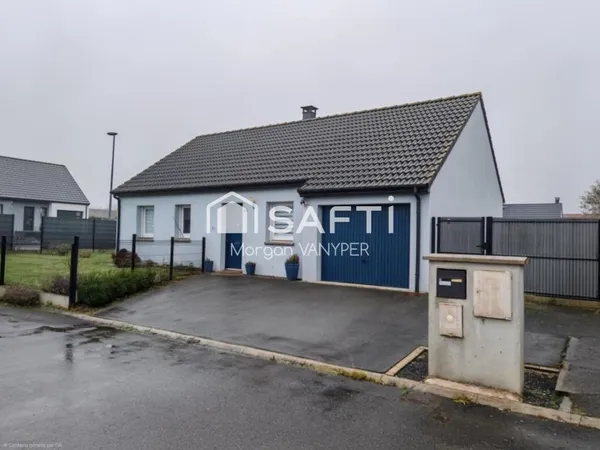 Plain-pied récent avec jardin et garage