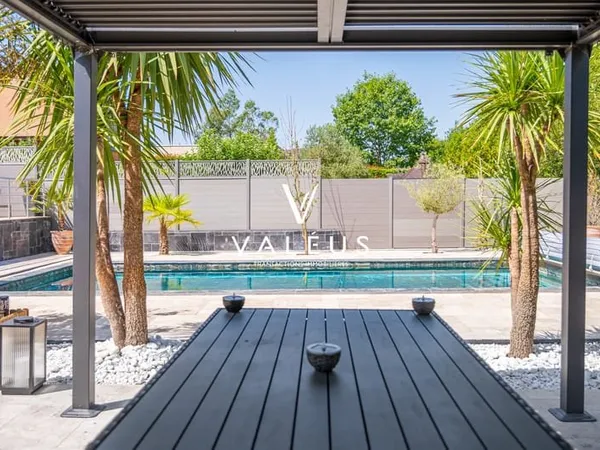 Belle maison familiale avec piscine chauffée Saint-Saturni