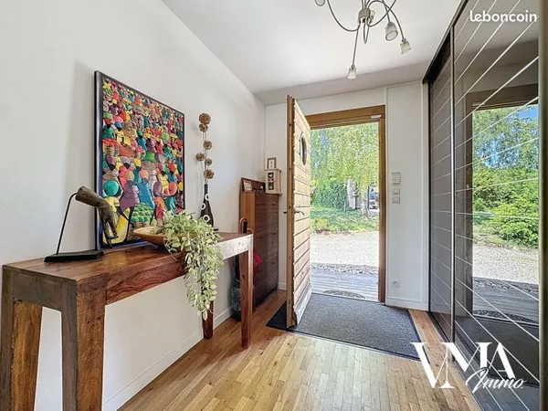 Maison 7 pièces 240 m²