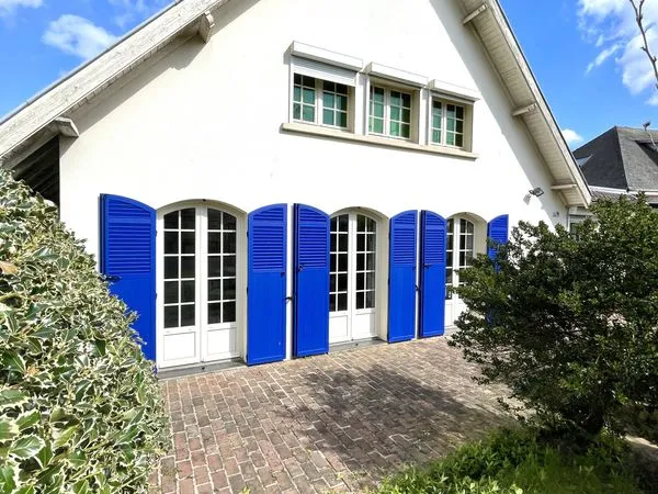 Pavillon 8 pièces 165 m²