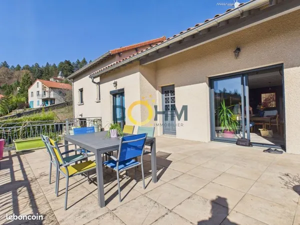 Propriété 6 pièces 230 m²