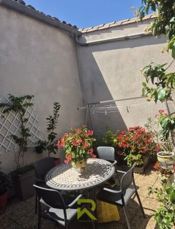 Maison de village en vente 105000 EUR avec 2 chambres à Douzen