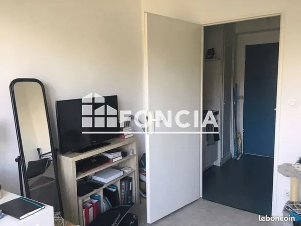 Studio 1 pièce 17 m²