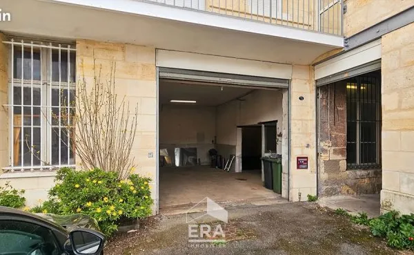 Local 122 m² BORDEAUX