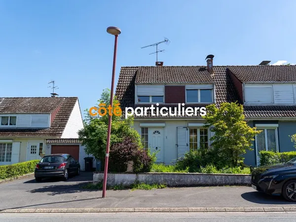 ST-POL-SUR-TERNOISE : MAISSON DE VILLE 3 CHAMBRES, JARDIN ET GARAGE