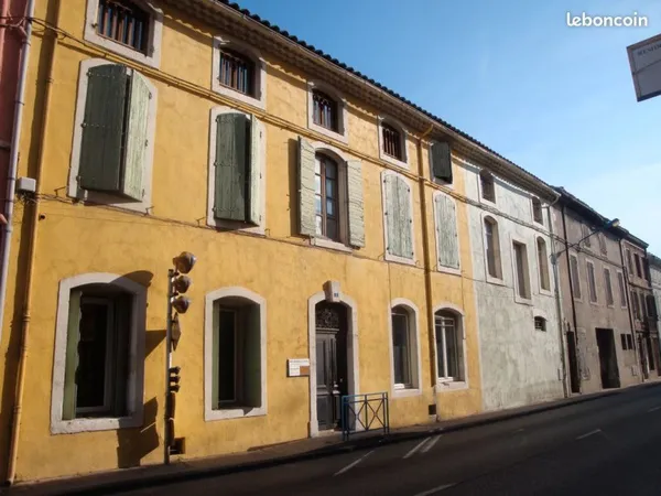 Pour investisseurs, ensemble immobilier locatif et professionnel centre ville