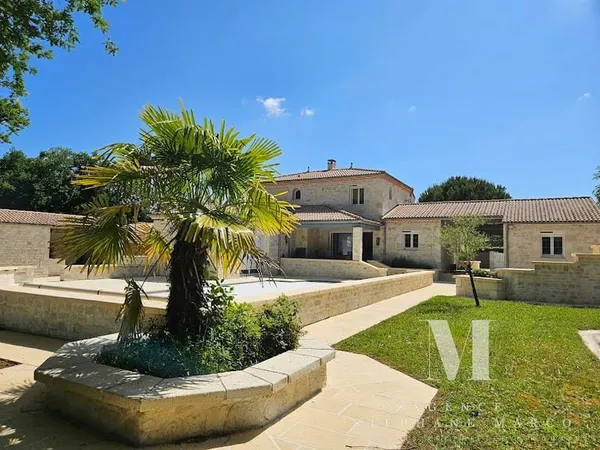 Maison 7 pièces 172 m²