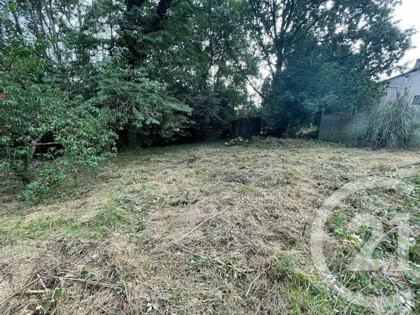 Terrain 472 m²