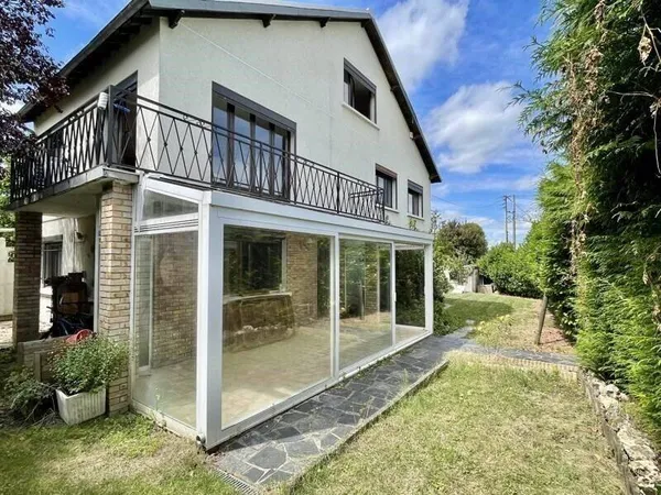 Maison 7 pièces 143 m²