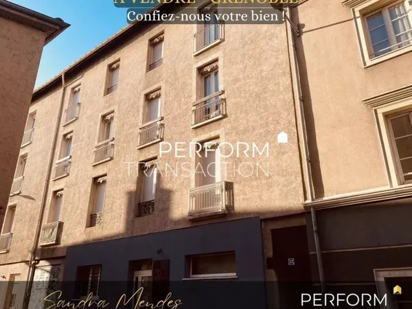 Studio 1 pièce 35 m²