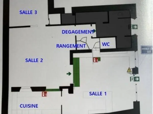 Commerce 99 m²