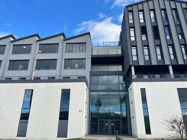 Bureaux 339 m²