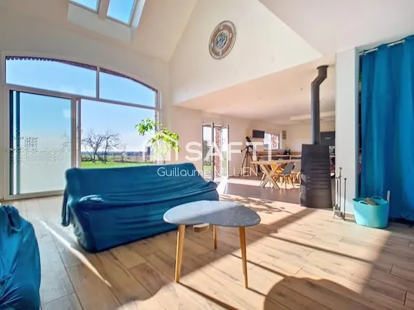 Maison 6 pièces 224 m²