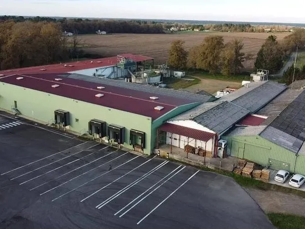 Local d'activité 8000 m²