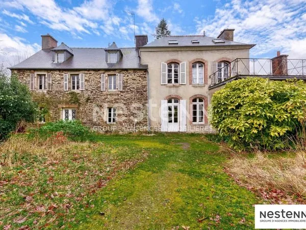 2 Maisons en Pierre à Saint Hervé sur environ 2100 m² de jardin : Un Havre de Paix à Découvrir très 
