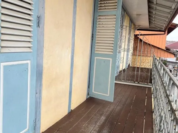T4 de 97 m2 à CAYENNE