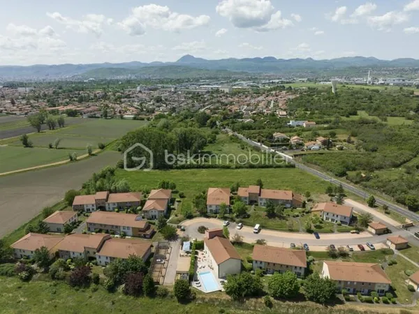 Pour investisseurs - T4 duplex meublé avec parkings en résidence de tourisme