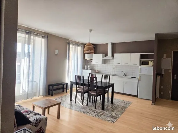 T2 meublé lumineux - Centre Langogne - Vue dégagée & Grand confort
