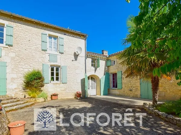 Maison Charentaise à vendre proche de SAINT GENIS DE SAINTONGE (17240)
