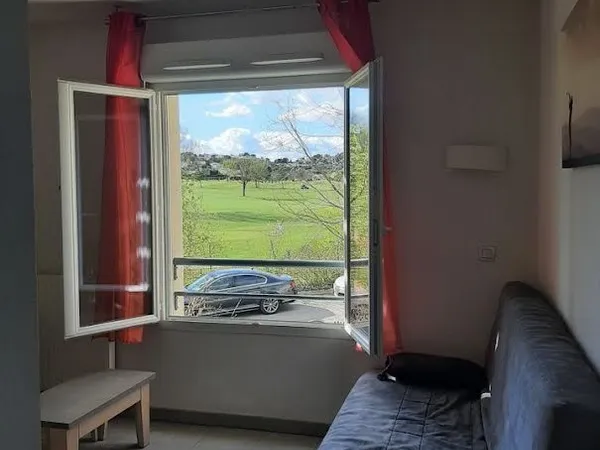 Studio 1 pièce 20 m²