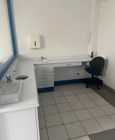 Local professionnel