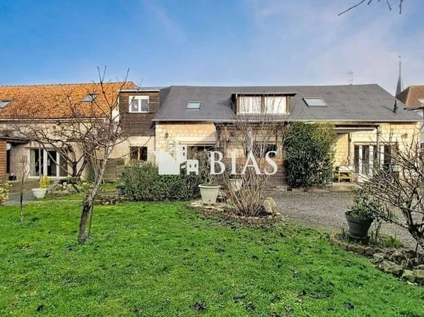 Maison 10 pièces 280 m²