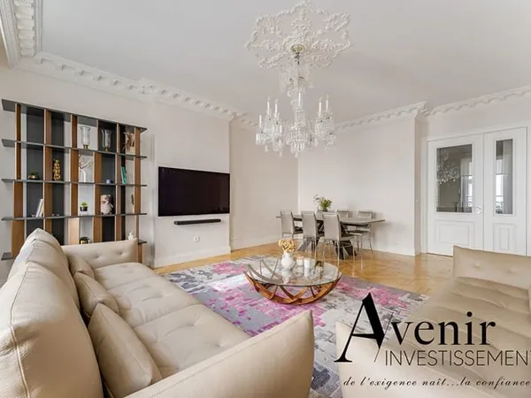 Appartement T4 118 m2 - 3 suites parentales - Rénové - Ascenseur - Lyon 6ème