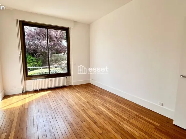 Appartement 2 51m² à louer 1330 - SAINT CLOUD 92210