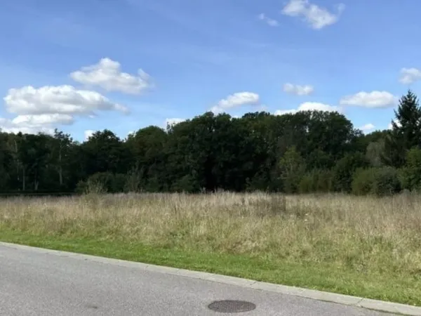 Terrain 575 m²