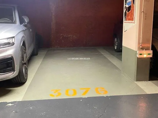 Parking 12 m²