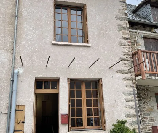 Loue Conques en Rouergue, Maison de Village de 65m² bail de mobilité, 2 chambres