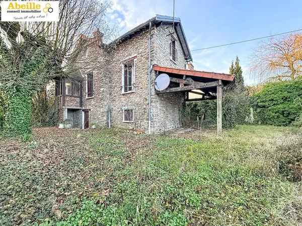MAISON ANCIENNE DE 66 M2 SUR SOUS-SOL TOTAL AVEC GARAGE ATTE