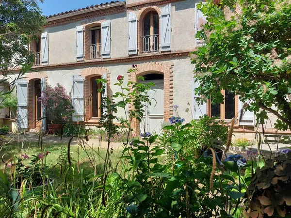 QUARTIER BEAUSOLEIL Maison à vendre 5 pièces MONTAUBAN (82), d'environ 200m² habitable, jardin, dépe