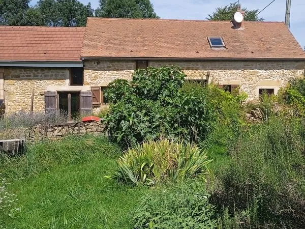 MAISON avec 2000M2 TERRAIN