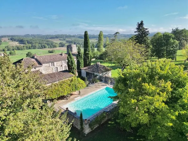 Magnifique propriété avec piscine