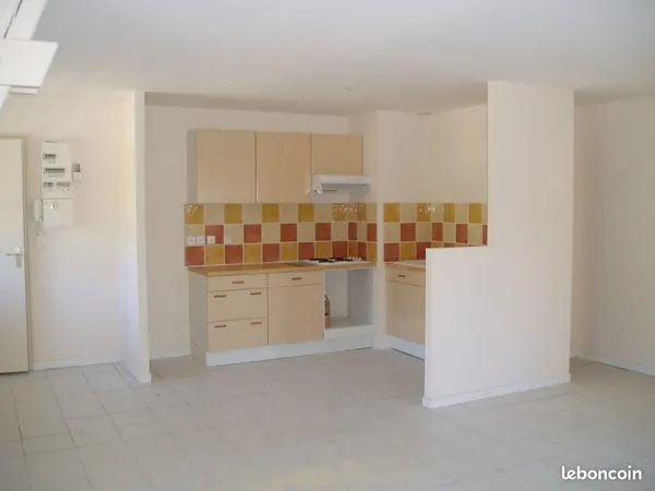 Loue appartement Type 5 à Vierzy