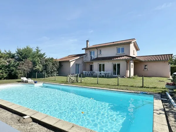 Maison Brindas T5 proche du centre