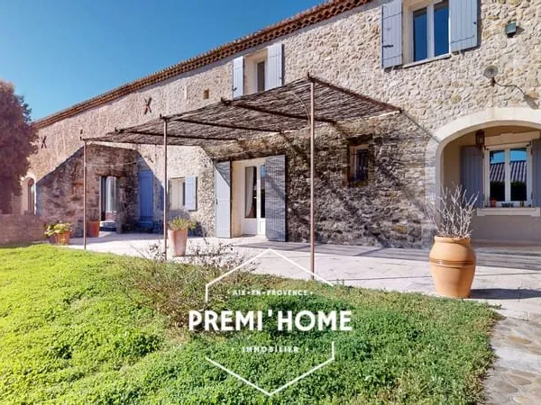 MAISON T5 + APPARTEMENT T2 AVEC PISCINE AUREILLE ALPILLES
