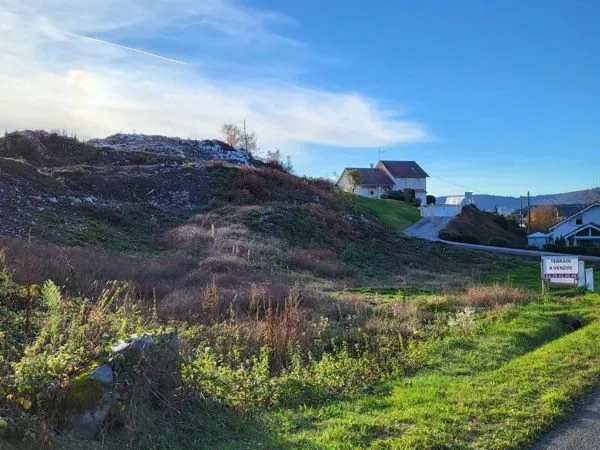 Terrain à bâtir Vente Saint-Étienne-lès-Remiremont  967m² 59000€