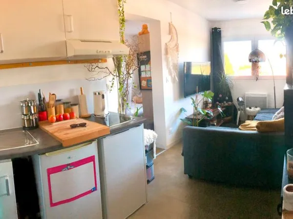 Location T2 -1 chambre , 1 cuisine, 1 salle de bain, entre Mauguio-Baillargues deriere golf masanne