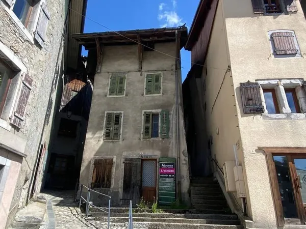 Maison 6 pièces 105 m²