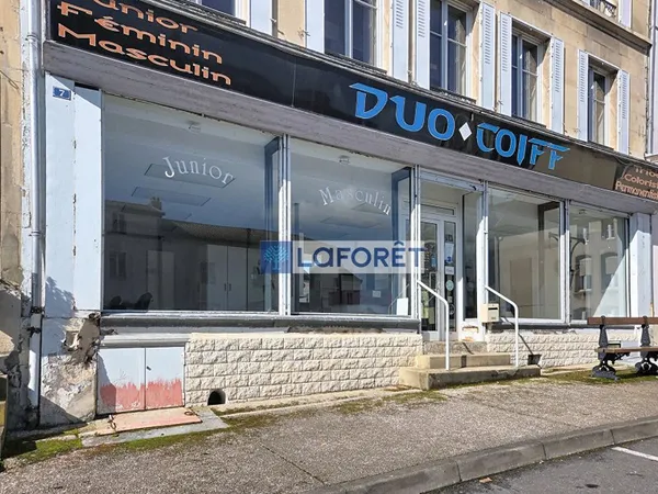 Local commercial 1 pièce 75 m²