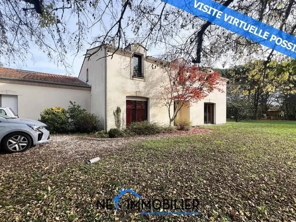 Maison 8 pièces 205 m²